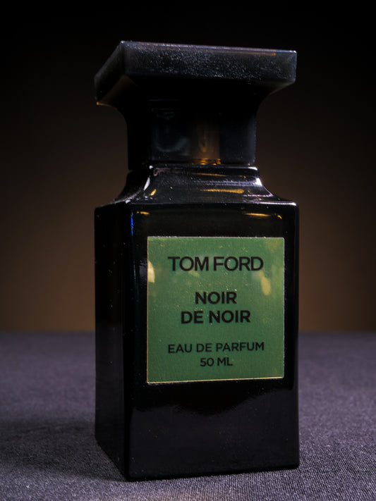 Tom Ford "Noir De Noir"  Sample Only NOT Full Bottle
